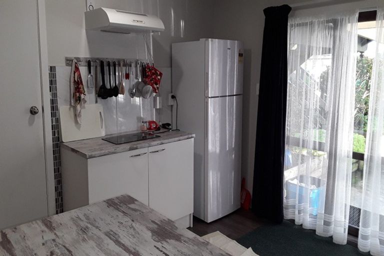 Photo of property in 64 Glenbervie Crescent, Massey, Auckland, 0614