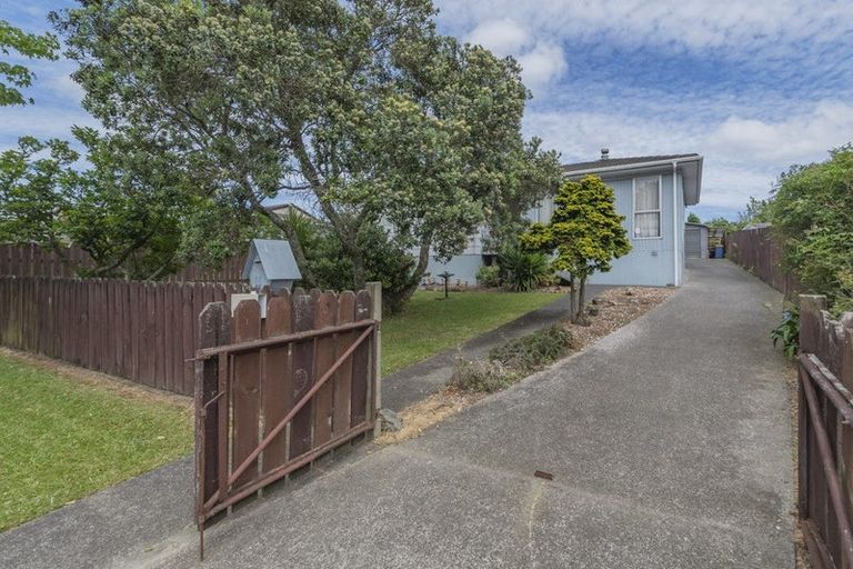 Photo of property in 11 Starling Place, Ranui, Auckland, 0612