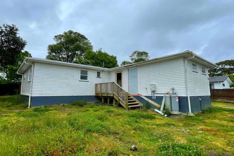 Photo of property in 84 Universal Drive, Henderson, Auckland, 0610