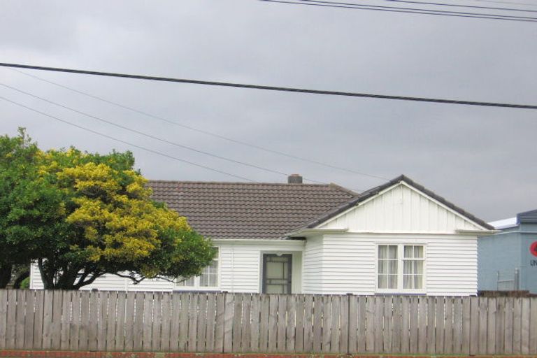 Photo of property in 37 Randwick Road, Moera, Lower Hutt, 5010