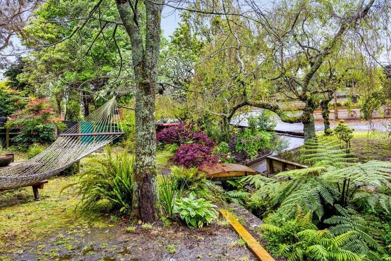 Photo of property in 43 Maire Street, Inglewood, 4330