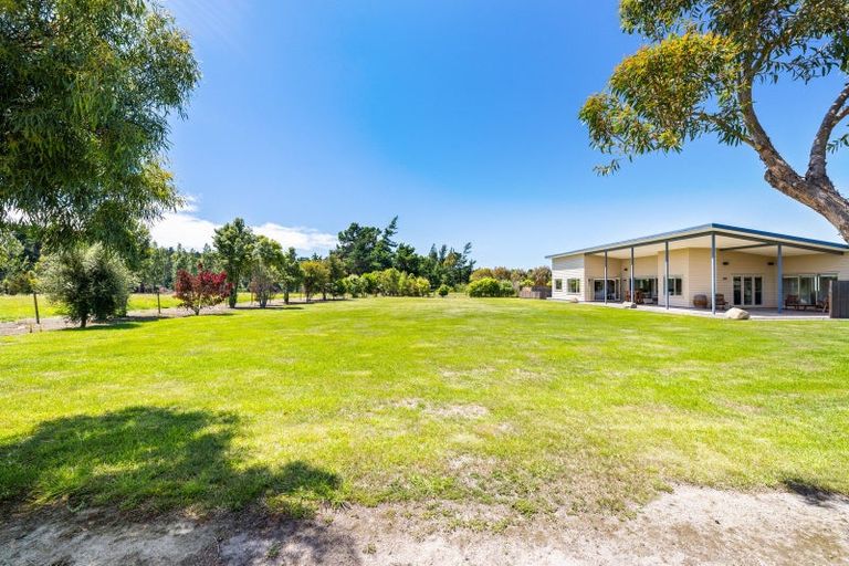 Photo of property in 442 Double Corner Road, Amberley, 7481