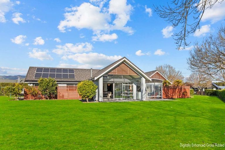 Photo of property in 3 Pinot Crescent, Ohau, Levin, 5570