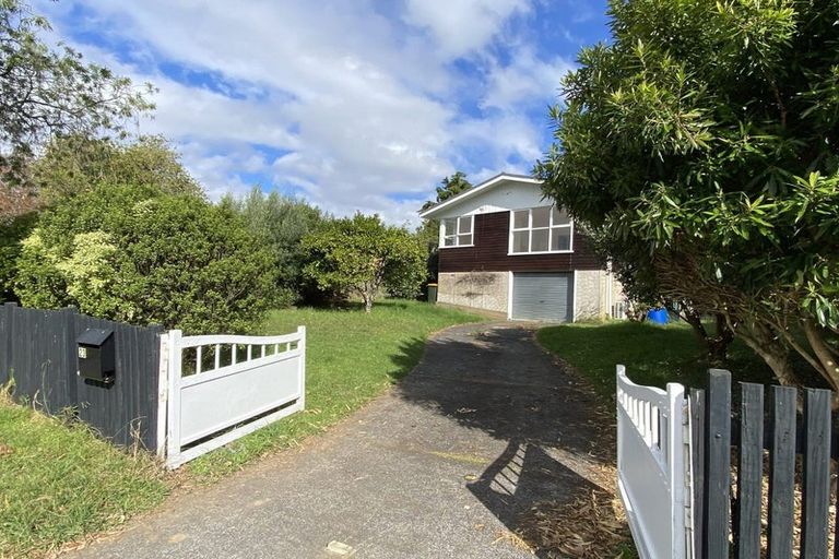 Photo of property in 23 Ennis Avenue, Pakuranga Heights, Auckland, 2010