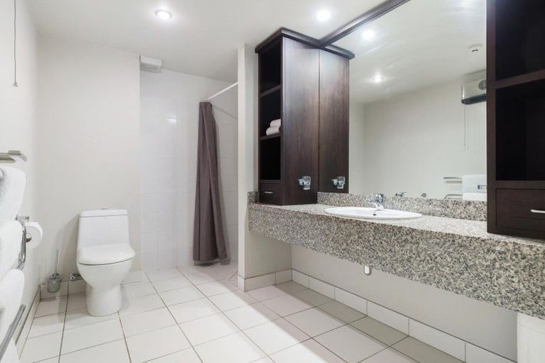 Photo of property in Breakfree Alpine Village, 8/643 Frankton Road, Queenstown, 9300