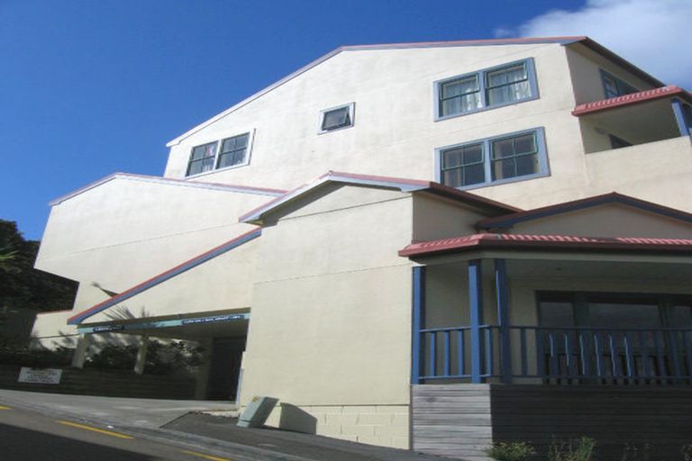 Photo of property in Grosvenor Cl, 3/6 Brown Street, Mount Cook, Wellington, 6021