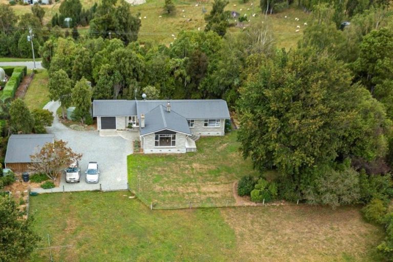 Photo of property in 51 Ribbonwood Road, Geraldine Downs, Geraldine, 7991