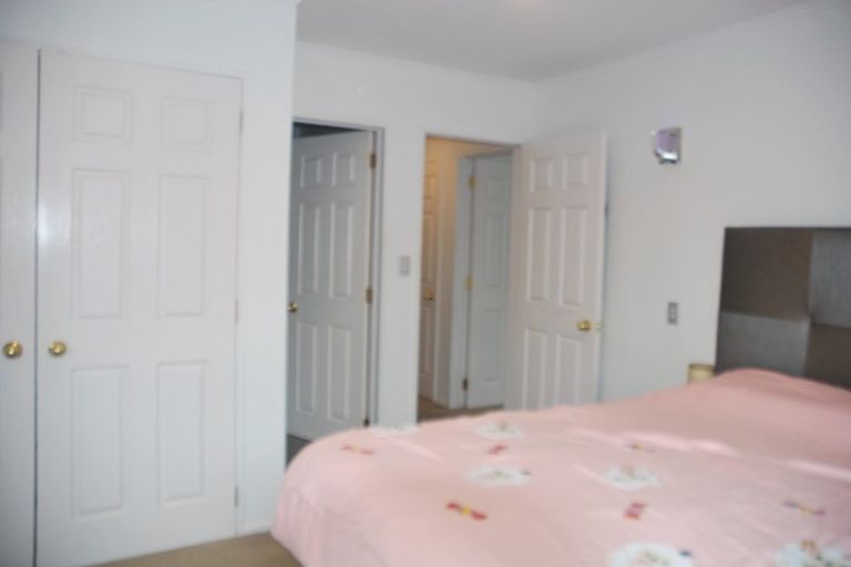 Photo of property in 14b Lesa Annis Place, Henderson, Auckland, 0612