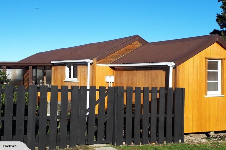 Photo of property in 4/4963 Waimate Highway, Glenavy, Waimate, 7980