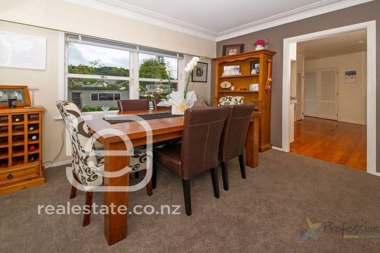 Photo of property in 7 Iorangi Place, Hillpark, Auckland, 2102