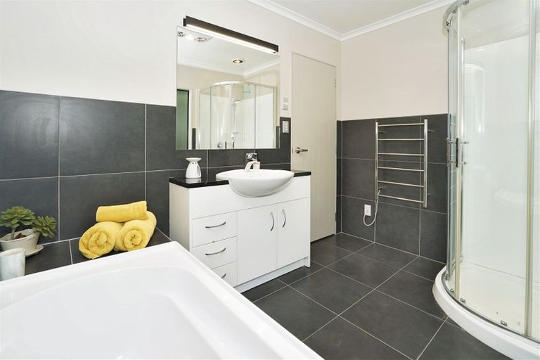 Photo of property in 2 Fasham Lane, Huntington, Hamilton, 3210