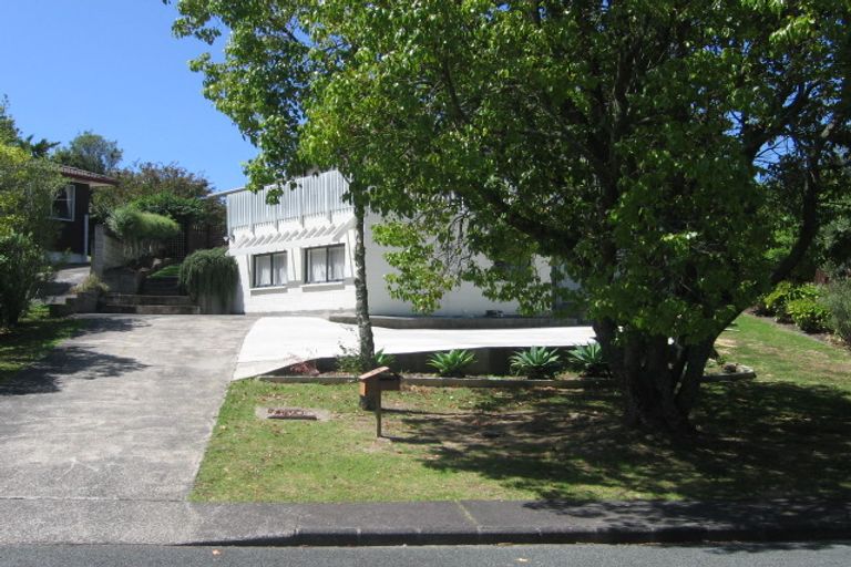 Photo of property in 32 Gladys Avenue, Glenfield, Auckland, 0629