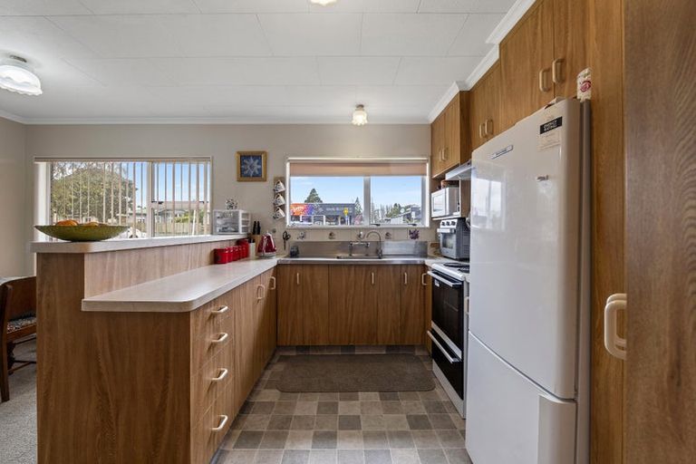 Photo of property in 1/36 Tukapa Street, Westown, New Plymouth, 4310