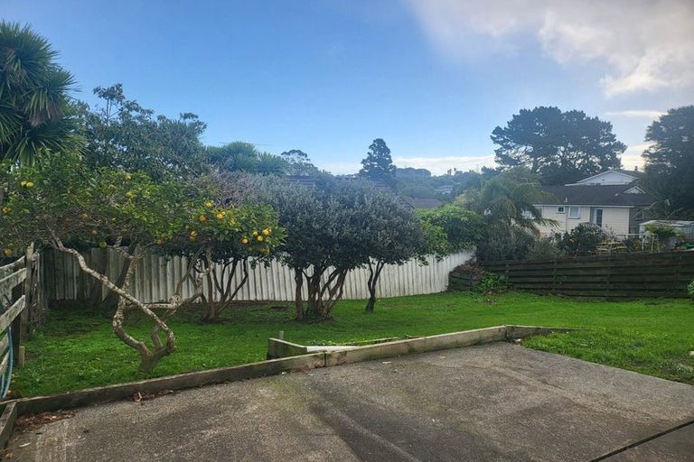Photo of property in 29 Sycamore Drive, Sunnynook, Auckland, 0620