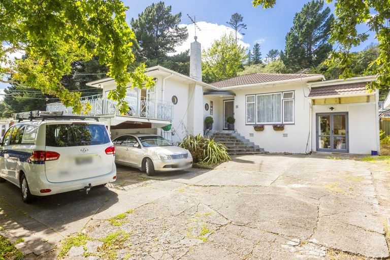Photo of property in 33 Montgomery Street, Stokes Valley, Lower Hutt, 5019