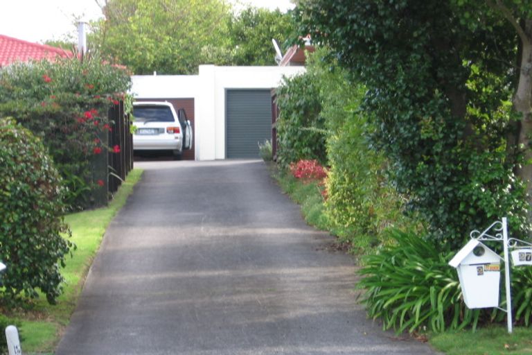 Photo of property in 2/27 Olena Avenue, Sunnyhills, Auckland, 2010