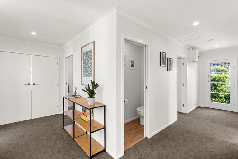 Photo of property in 401 Carrington Street, Upper Vogeltown, New Plymouth, 4310