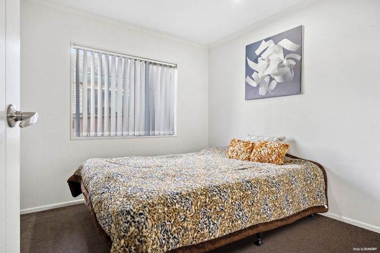 Photo of property in 16a Swaffield Road, Papatoetoe, Auckland, 2025