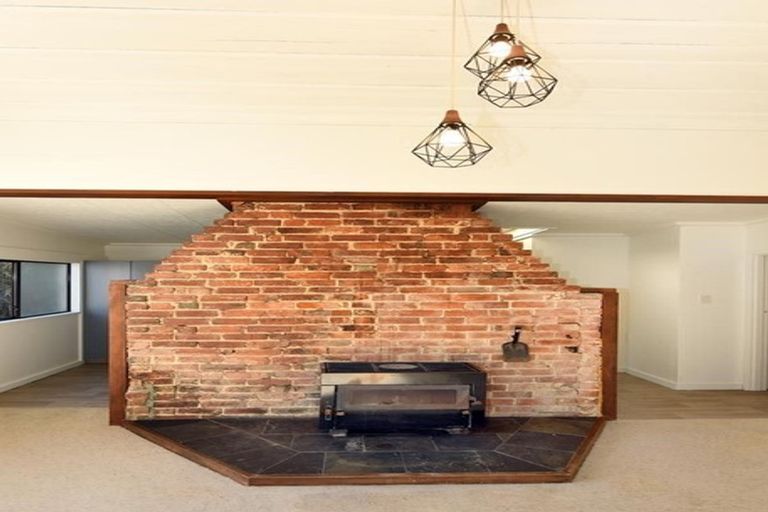 Photo of property in 63 Glendevon Place, Vauxhall, Dunedin, 9013