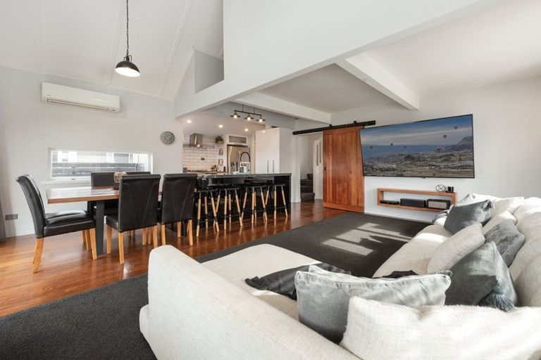 Photo of property in 12 Tudor Place, Mount Maunganui, 3116