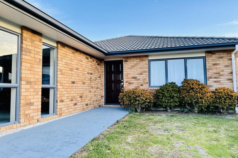 Photo of property in 12 Andrusha Place, Flat Bush, Auckland, 2019