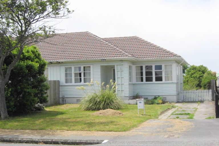 Photo of property in 55 Cumnor Terrace, Woolston, Christchurch, 8023