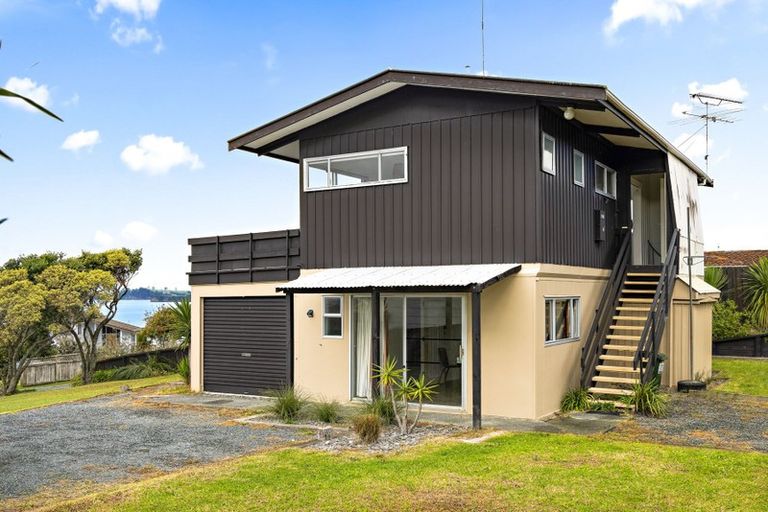 Photo of property in 19 Kotuku Place, Snells Beach, 0920