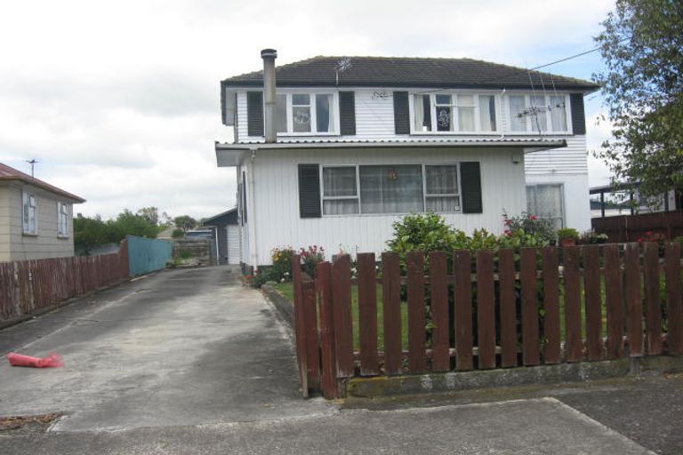 Photo of property in 22 Edward Street, Pahiatua, 4910