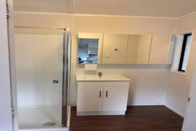 Photo of property in 23 Rembrandt Avenue, Tawa, Wellington, 5028