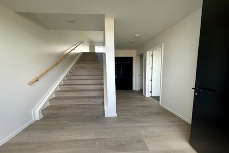 Photo of property in 15 Tiraumea Drive, Pakuranga, Auckland, 2010