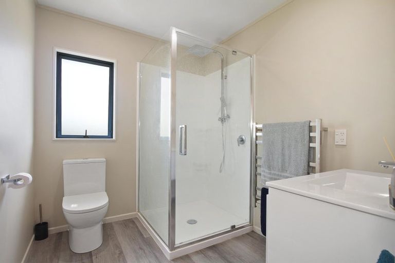 Photo of property in 518 Great South Road, Rosehill, Papakura, 2113