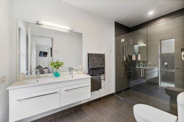 Photo of property in 14 Wallace Street, Bryndwr, Christchurch, 8053