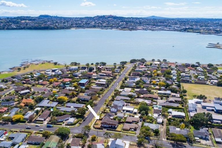 Photo of property in 31 Seaforth Avenue, Mangere Bridge, Auckland, 2022