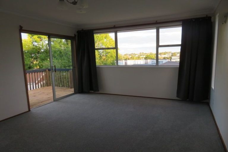 Photo of property in 4171a Great North Road, Glen Eden, Auckland, 0602