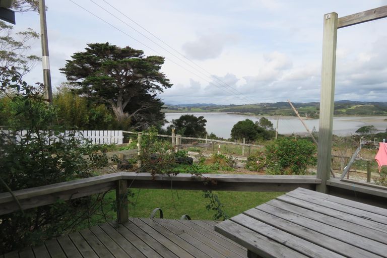 Photo of property in 35 Colonel Mould Drive, Mangonui, 0420