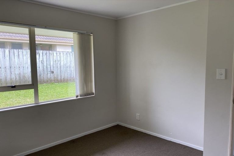 Photo of property in 4 Cretian Crescent, Henderson, Auckland, 0612