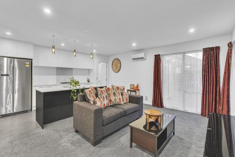 Photo of property in 10 Bofors Close, Wigram, Christchurch, 8042