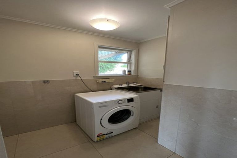 Photo of property in 9 Linwood Avenue, Forrest Hill, Auckland, 0620