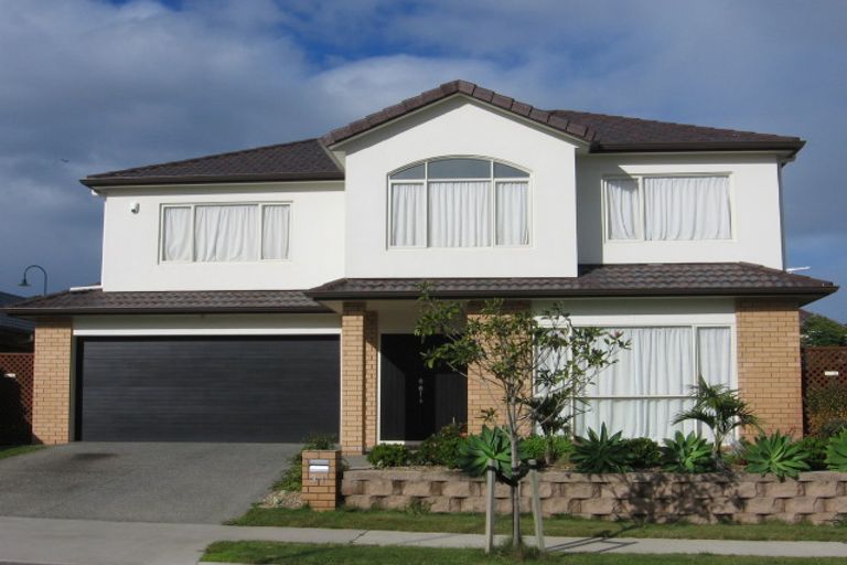 Photo of property in 31 Coachman Drive, Flat Bush, Auckland, 2016