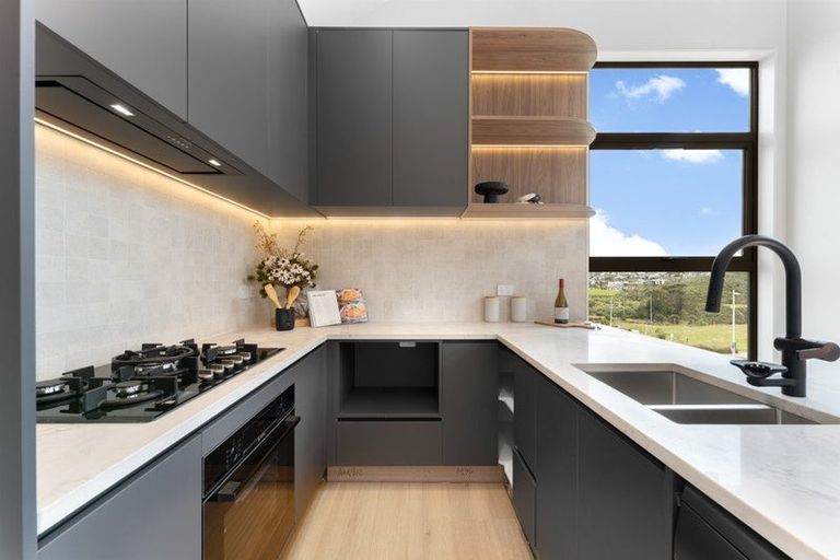 Photo of property in 14 Kiokio Street, Long Bay, Auckland, 0630