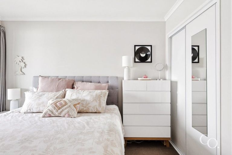 Photo of property in Algarve Apartments, 213/332 Maunganui Road, Mount Maunganui, 3116