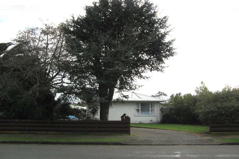 Photo of property in 1 Highfield Place, Levin, 5510