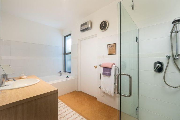 Photo of property in 520 Harewood Road, Harewood, Christchurch, 8051