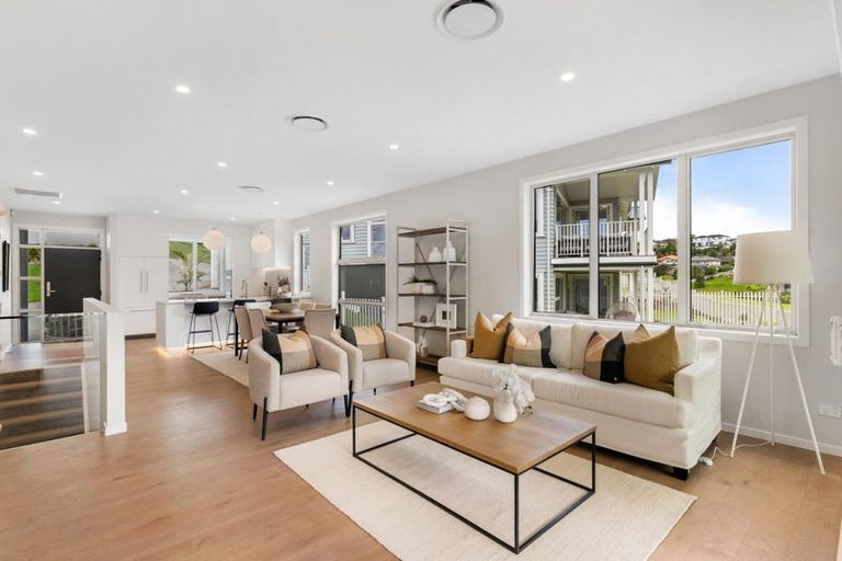 Photo of property in 196 Landmark Terrace, Orewa, 0931