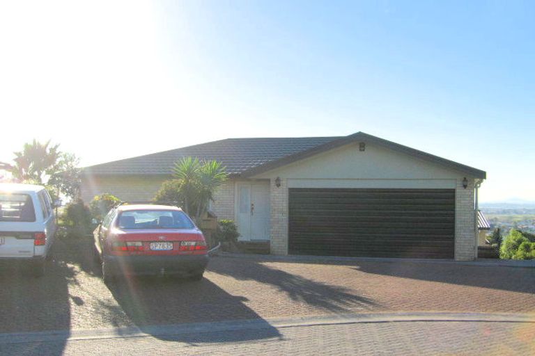 Photo of property in 1/16 Rakaia Rise, Clover Park, Auckland, 2019