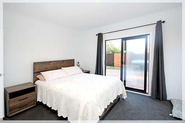 Photo of property in 6 Dustin Street, Foxton Beach, Foxton, 4815