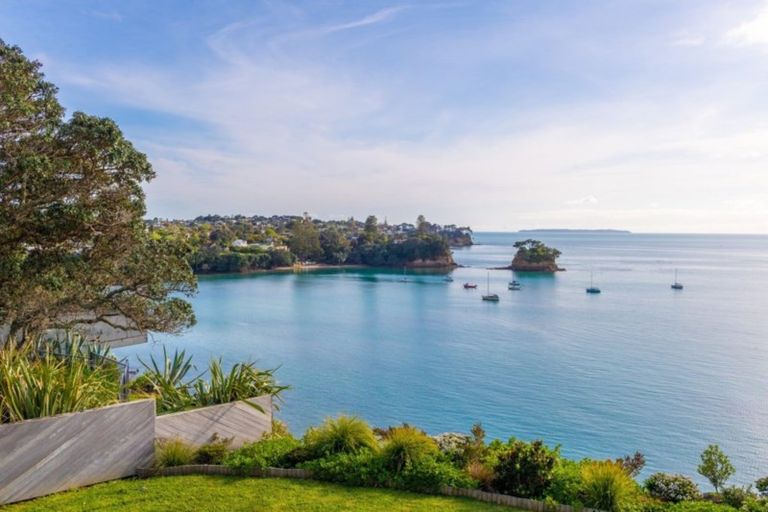 Photo of property in 6 Sharon Road, Waiake, Auckland, 0630