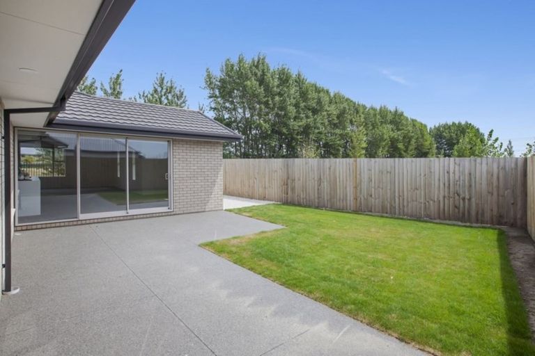 Photo of property in 12 Ciaran Close, Broomfield, Christchurch, 8042