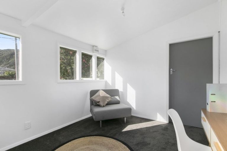 Photo of property in 61 Russell Road, Wainuiomata, Lower Hutt, 5014