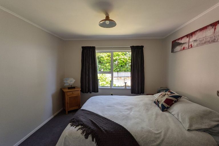 Photo of property in 48a Queenwood Road, Levin, 5510